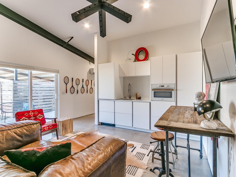 More Photos Of 711 N Douglas Ave, Oklahoma City Apartments For Sale