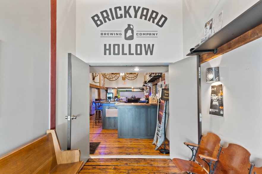 More Photos Of 9 Tranquility Ln, Eustis Hotel For Sale