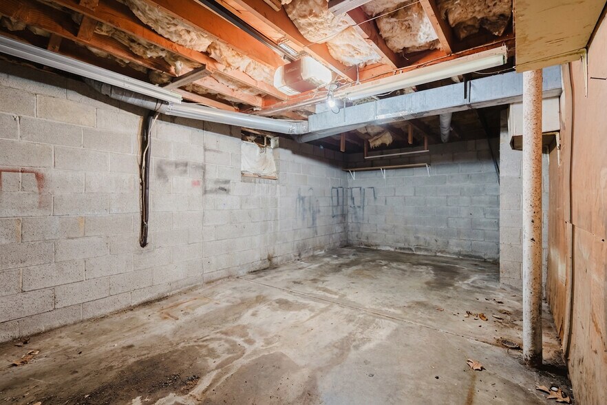 More Photos Of , Lexington Specialty For Sale