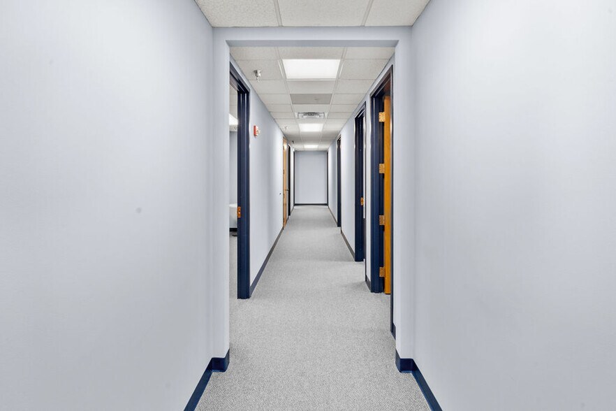 More Photos Of 4640 Forbes Blvd, Lanham Office For Lease