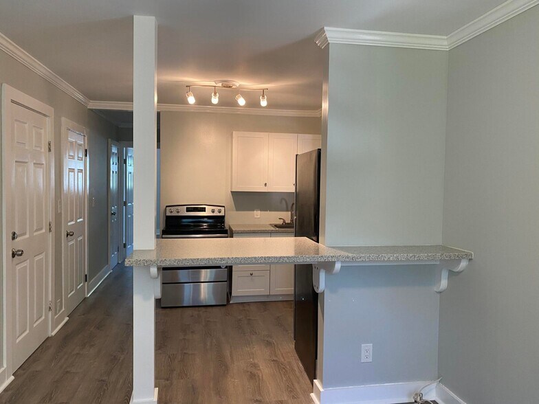 More Photos Of 709 Whitmarsh Ln, Key West Apartments For Sale