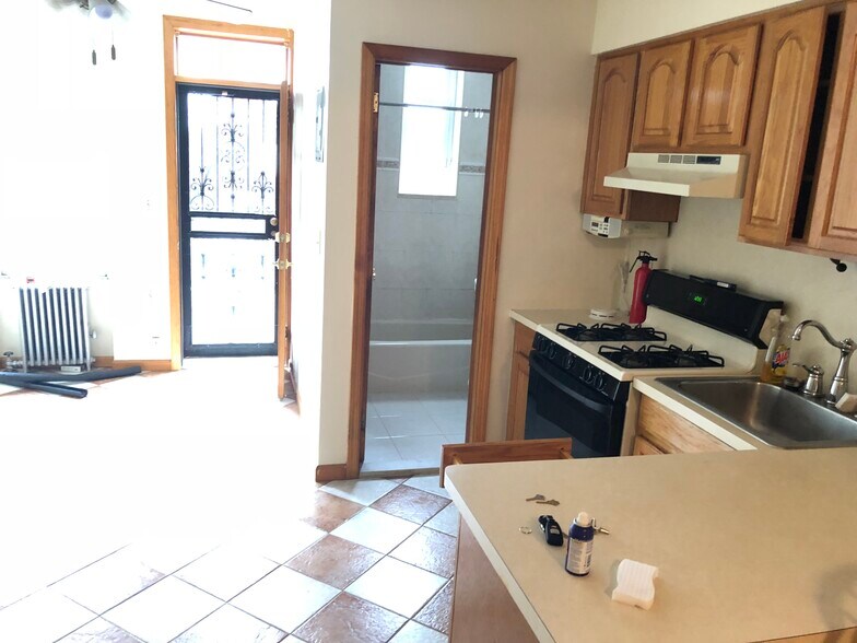 More Photos Of 4605 30th Ave, Astoria Apartments For Sale