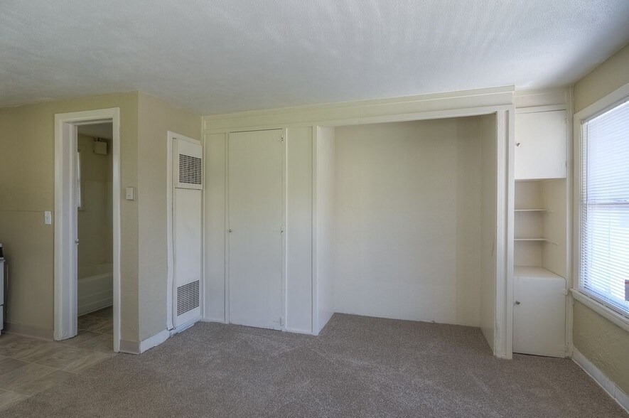 More Photos Of 1109 N Scott Ave, Belton Apartments For Sale