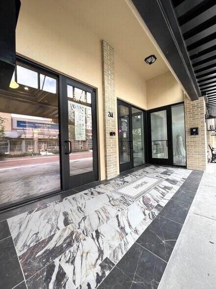 More Photos Of 244 E Park Ave, Lake Wales Office For Sale