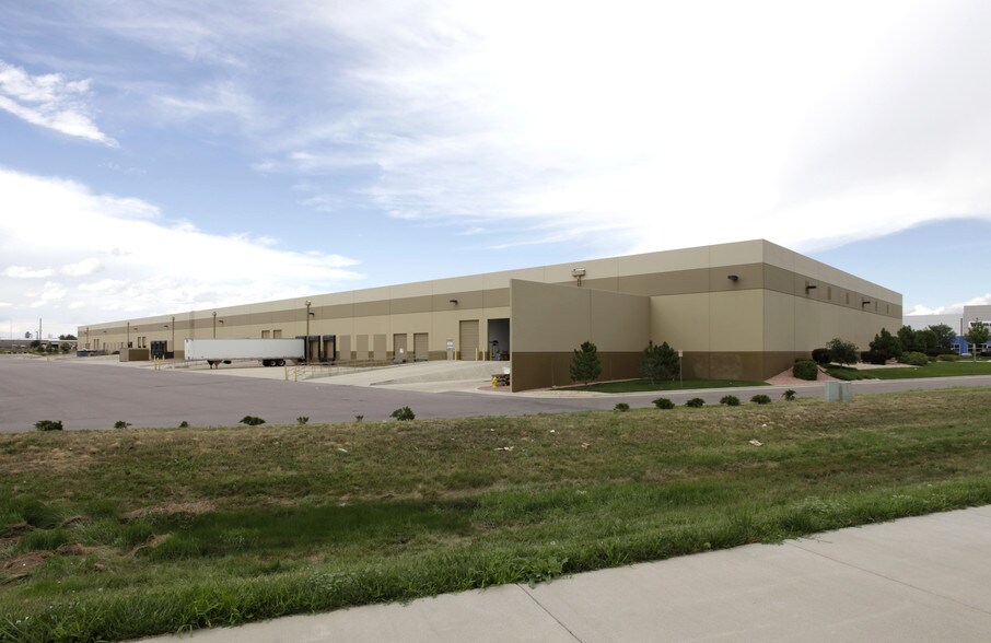 More Photos Of 13250 E Smith Rd, Aurora Warehouse For Lease