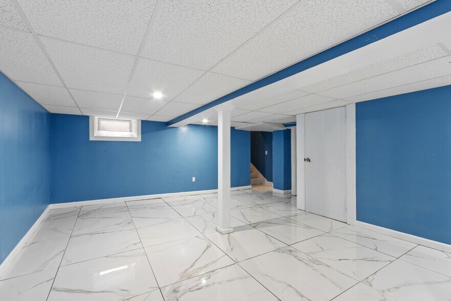 More Photos Of 127-129 Lowell St, Methuen Freestanding For Lease