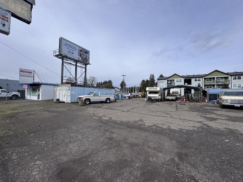 More Photos Of 5420 NE Fourth Plain Blvd, Vancouver Freestanding For Sale