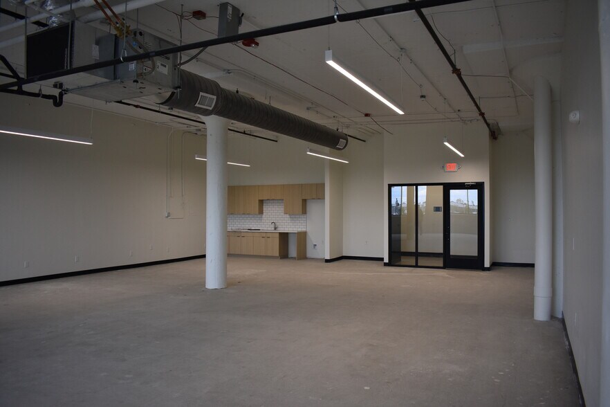 More Photos Of 240 N 5th St, Columbus Loft Creative Space For Lease