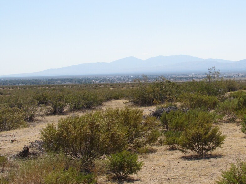 More Photos Of 227-071-05-00-6 Lindbergh Blvd, California City Land For Sale