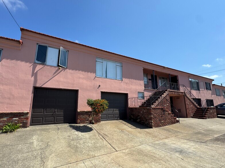 Primary Photo Of 22774 4th St, Hayward Apartments For Sale