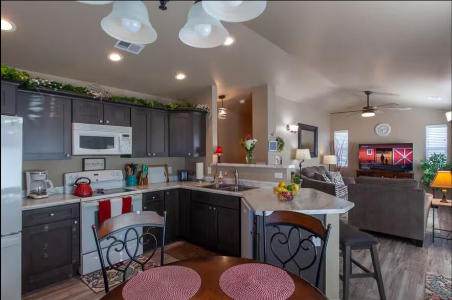 More Photos Of 1460 Main St, Grand Junction Multifamily For Sale