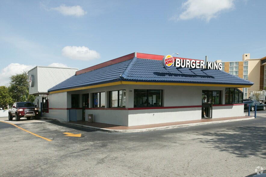More Photos Of 4201 NW 36th St, Miami Fast Food For Lease