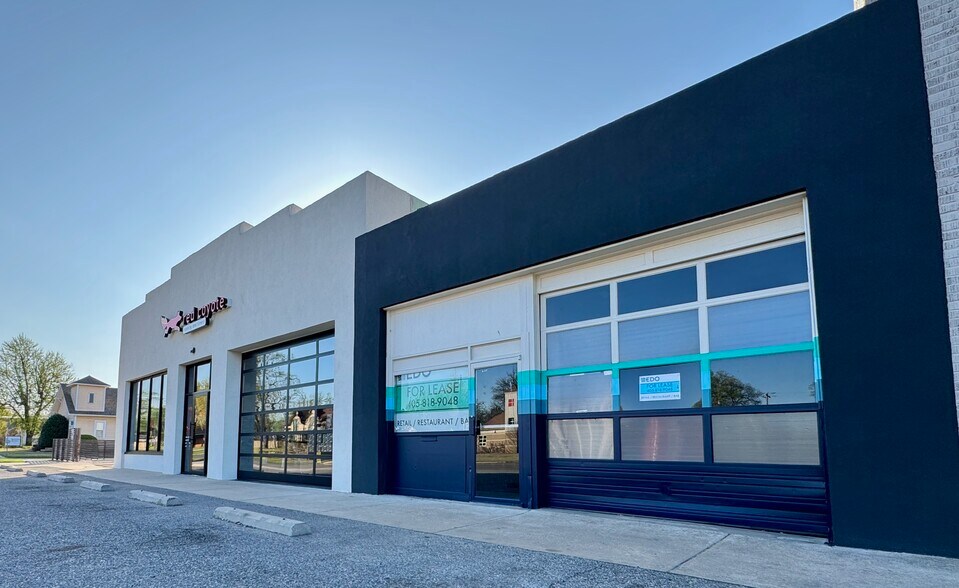 Primary Photo Of 424 E Main St, Norman General Retail For Lease