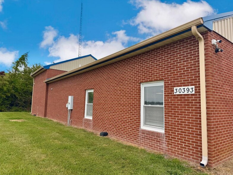More Photos Of 30393 Temperanceville Rd, Temperanceville Warehouse For Lease