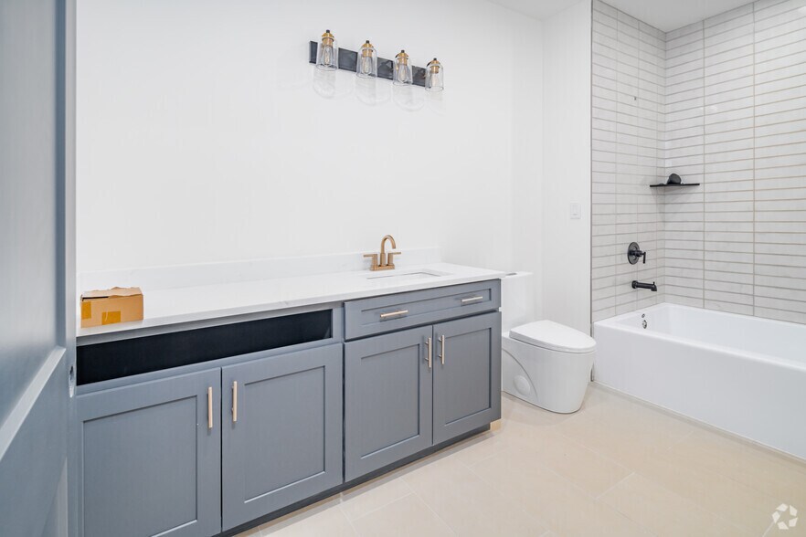 More Photos Of 10899 S Hausman Rd, San Antonio Apartments For Sale