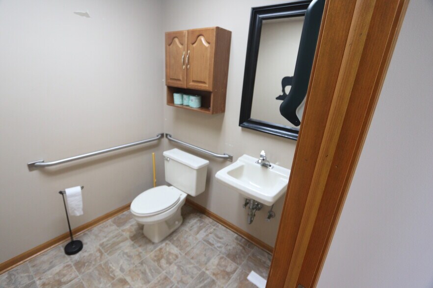 More Photos Of 3471 E Grand River Ave, Howell Office For Lease