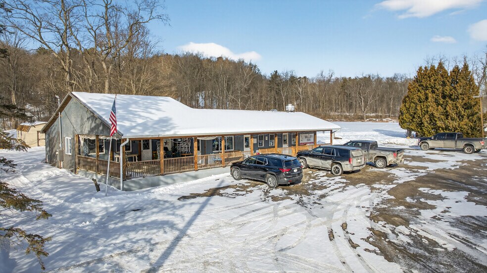 More Photos Of 2862 Guyanoga Rd, Branchport General Retail For Sale
