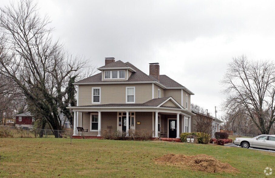 More Photos Of 4610 Central Ave Pike, Knoxville Coworking Space
