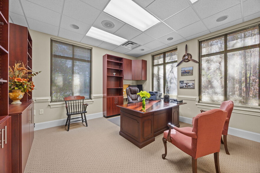 More Photos Of 2223 Hemby Ln, Greenville Medical For Sale