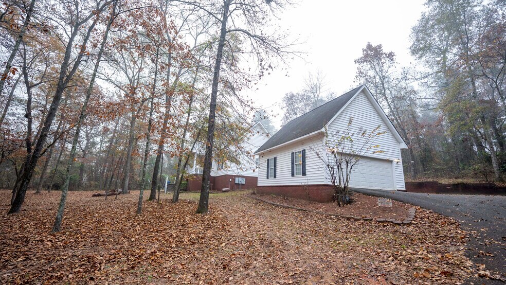 More Photos Of 1646 E Wesley Chapel Rd, Byron Land For Sale