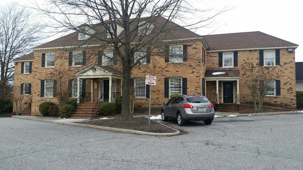 Primary Photo Of 21 Walnut Blvd, Petersburg Office For Lease