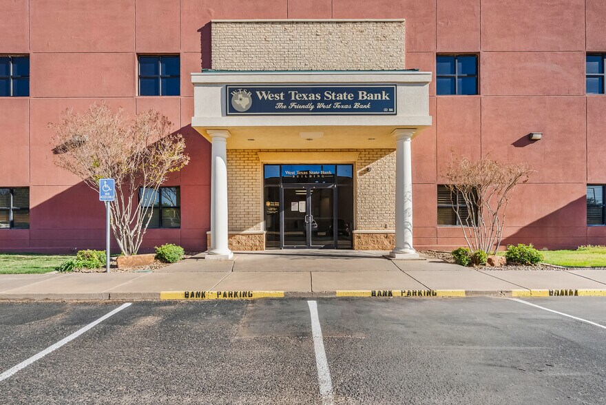 More Photos Of 7202 Slide Rd, Lubbock Medical For Lease