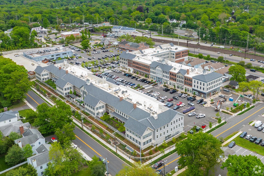 More Photos Of 102 Heights Rd, Darien Apartments For Lease