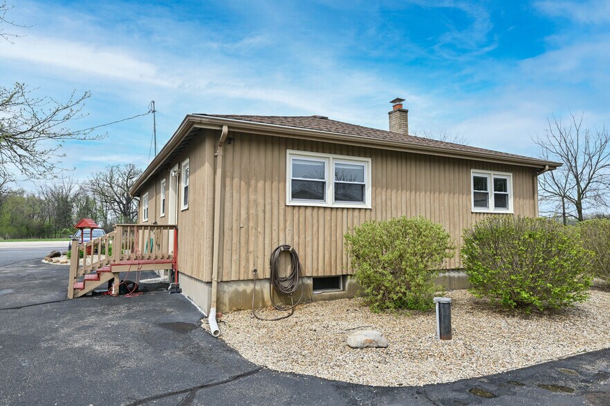 More Photos Of 26001 75th St, Salem Freestanding For Sale