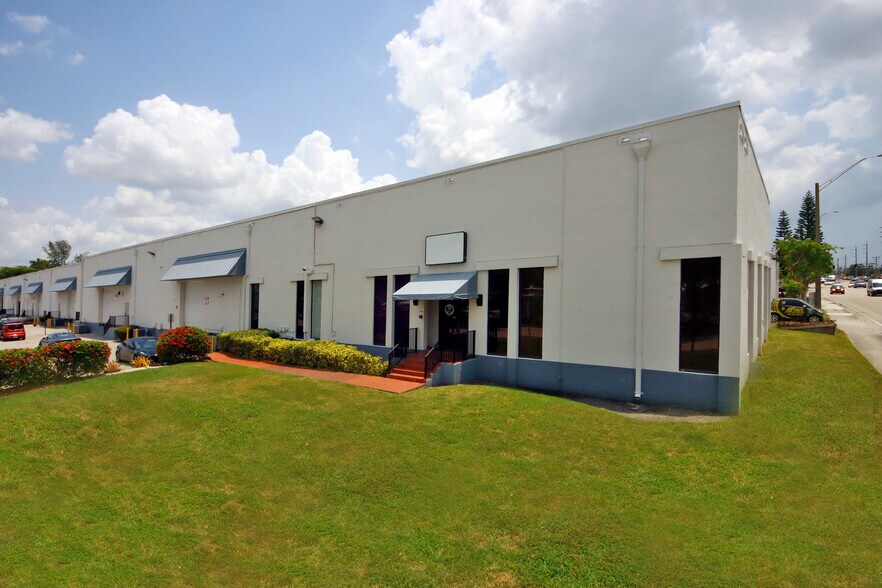 More Photos Of 2201-2211 Stirling Rd, Fort Lauderdale Unknown For Lease