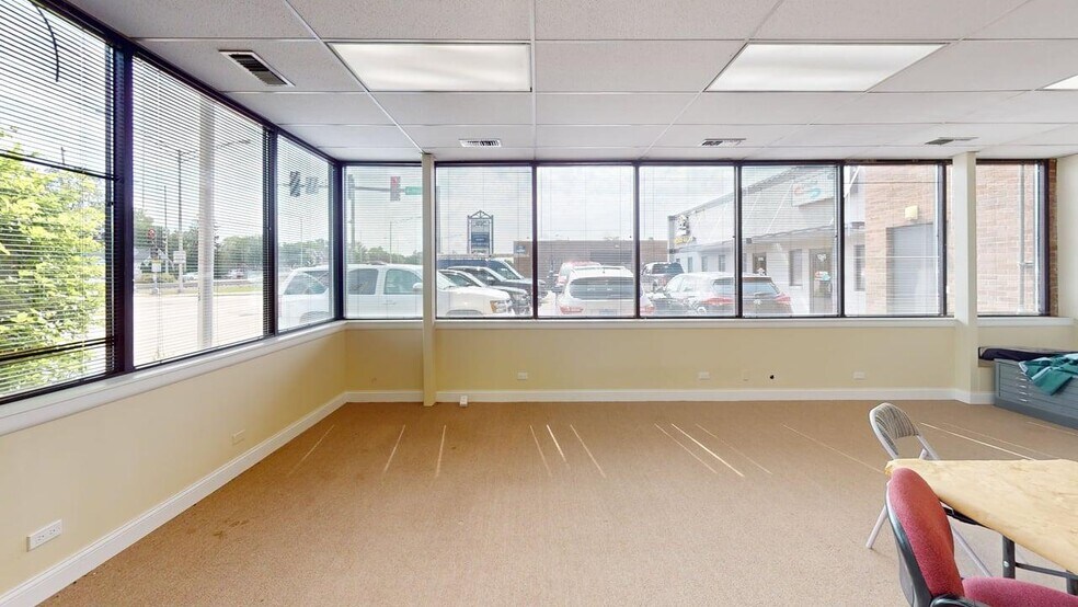 More Photos Of 1235 E Davis, Arlington Heights Office For Lease