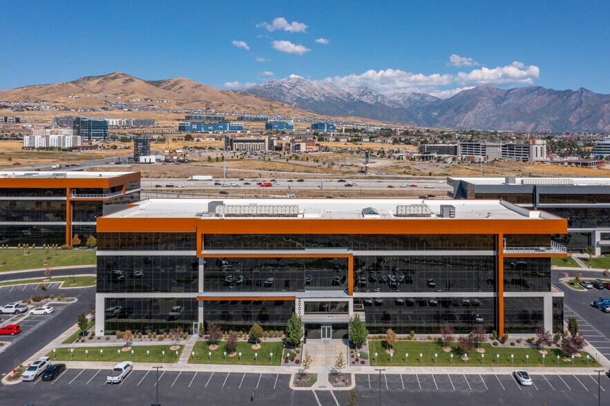 More Photos Of 2000 W Ashton Blvd, Lehi Office For Lease