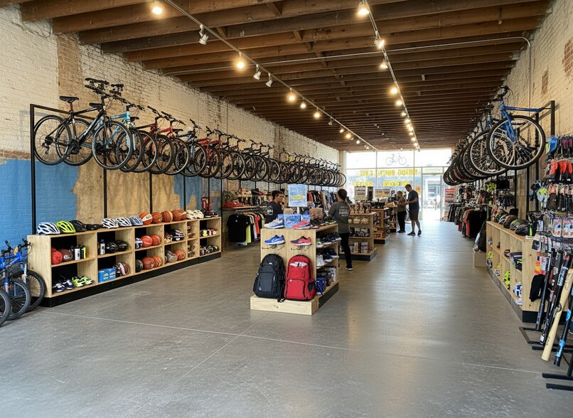 More Photos Of 116 S Broadway, Edmond Storefront For Lease