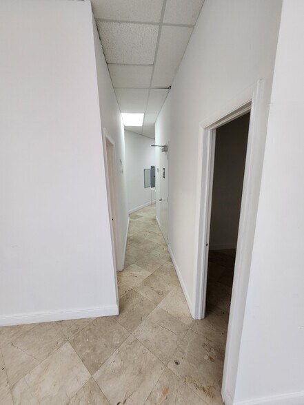 More Photos Of 2400 W Sample Rd, Pompano Beach Storefront Retail Office For Sale