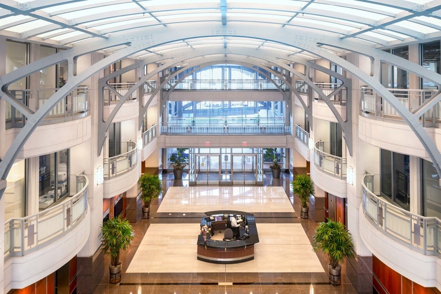 More Photos Of 901 New York Ave NW, Washington Office For Lease