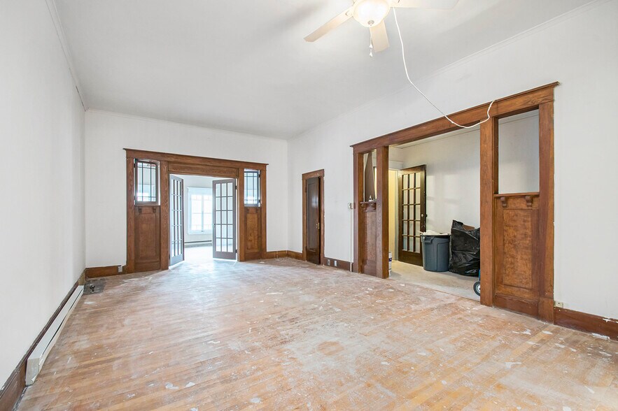 More Photos Of 111 Commercial St, Dowagiac Storefront Retail Residential For Sale