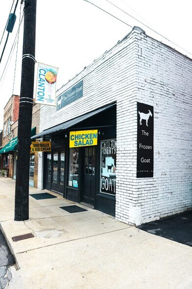 More Photos Of 211 7th St N, Clanton General Retail For Sale