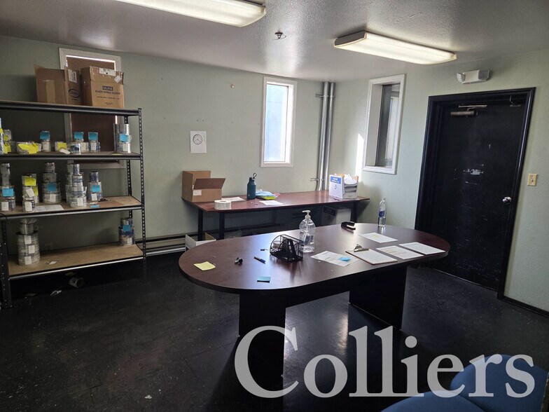 More Photos Of 1312 Industrial Way, Caldwell Manufacturing For Lease