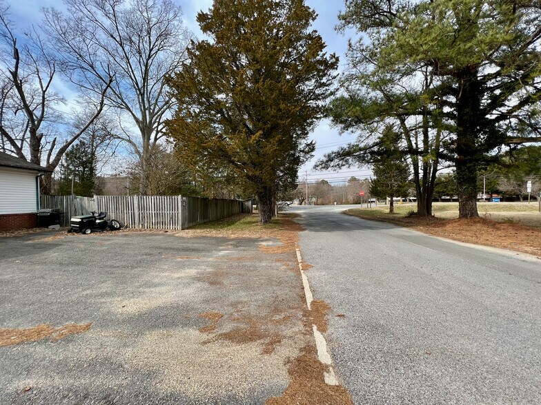 More Photos Of 21445 Sanners Ln, Lexington Park Office Residential For Sale