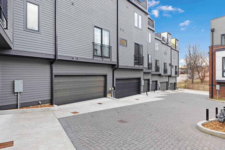 More Photos Of 925 Ramsey St, Nashville Apartments For Sale