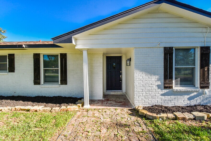 More Photos Of 19022 Old Mueschke Rd, Tomball Medical For Lease