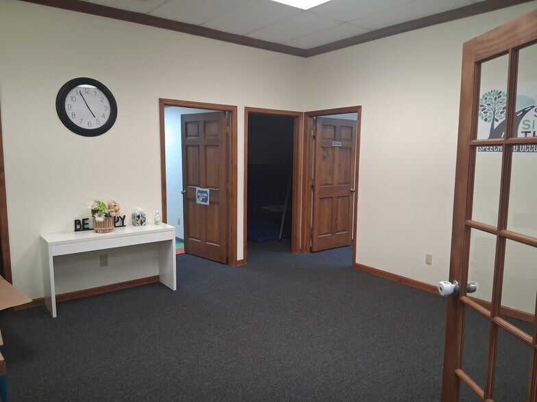 More Photos Of 1370 N Fairfield Rd, Beavercreek Medical For Lease