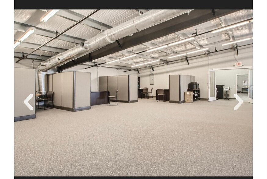 More Photos Of 1227 Lakeview Dr, Franklin Storefront Retail Office For Lease
