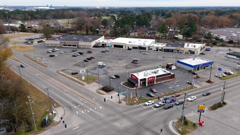 More Photos Of 1921 Victory Blvd, Portsmouth Unknown For Lease