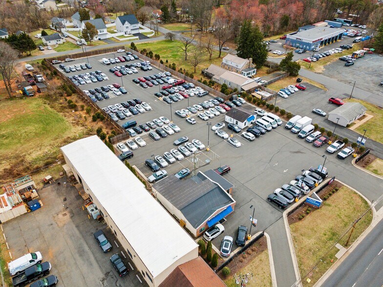 More Photos Of 7591 Centreville Rd, Manassas Auto Dealership For Sale
