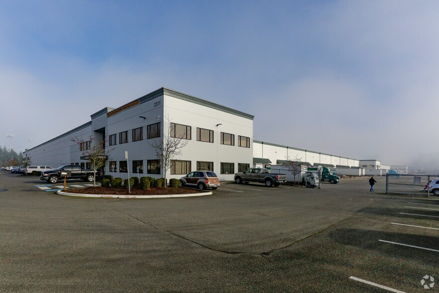 More Photos Of 2511 70th Ave E, Fife Warehouse For Lease