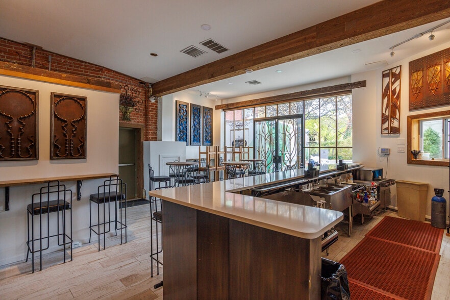 More Photos Of 4457 Main St, Philadelphia Storefront Retail Office For Lease