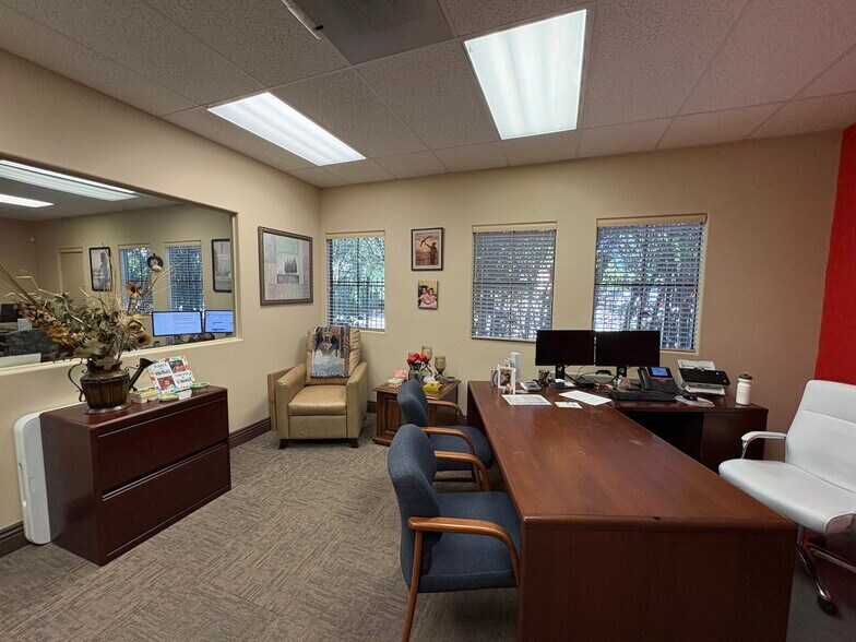 More Photos Of 175 E Wilbur Rd, Thousand Oaks Office For Sale