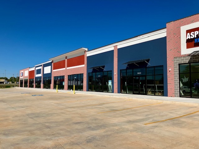 Primary Photo Of 6625 S Elm Pl, Broken Arrow General Retail For Lease