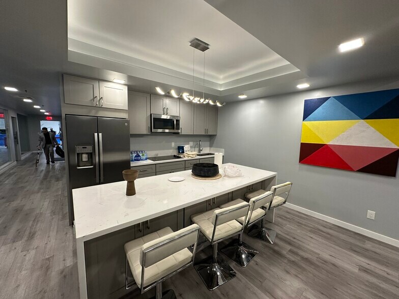 More Photos Of 8728 Utica Ave, Rancho Cucamonga Warehouse For Lease