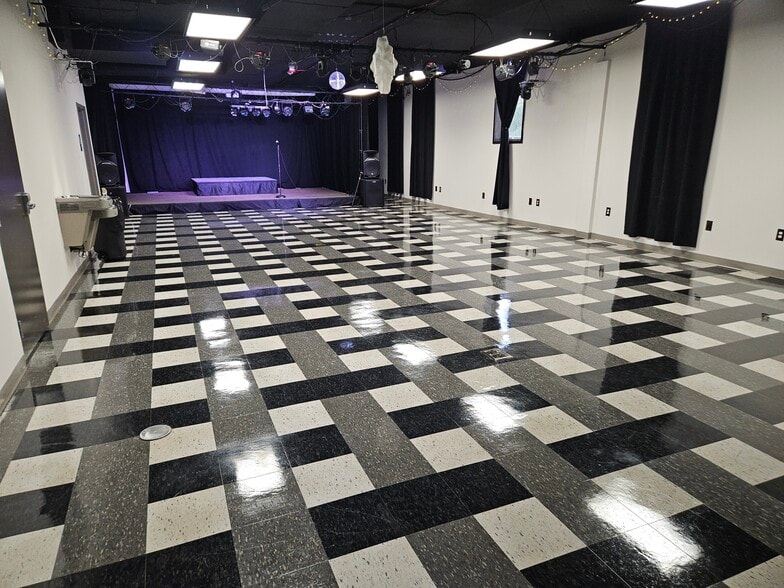 More Photos Of 2365 Pleasantdale Rd, Doraville Office For Sale
